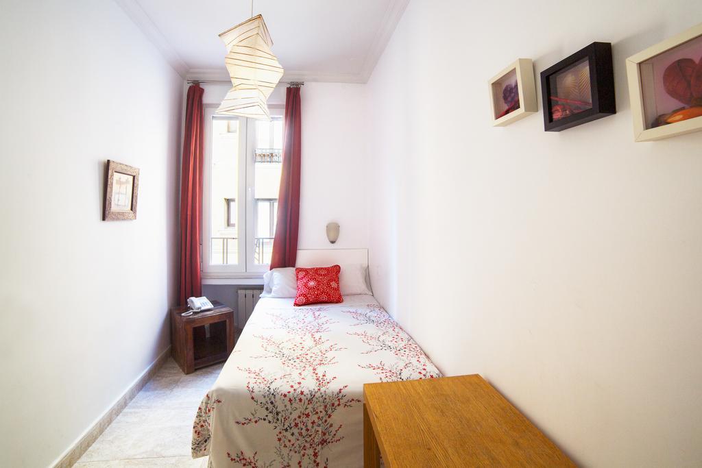 Hostal Barrera Madrid Zimmer foto